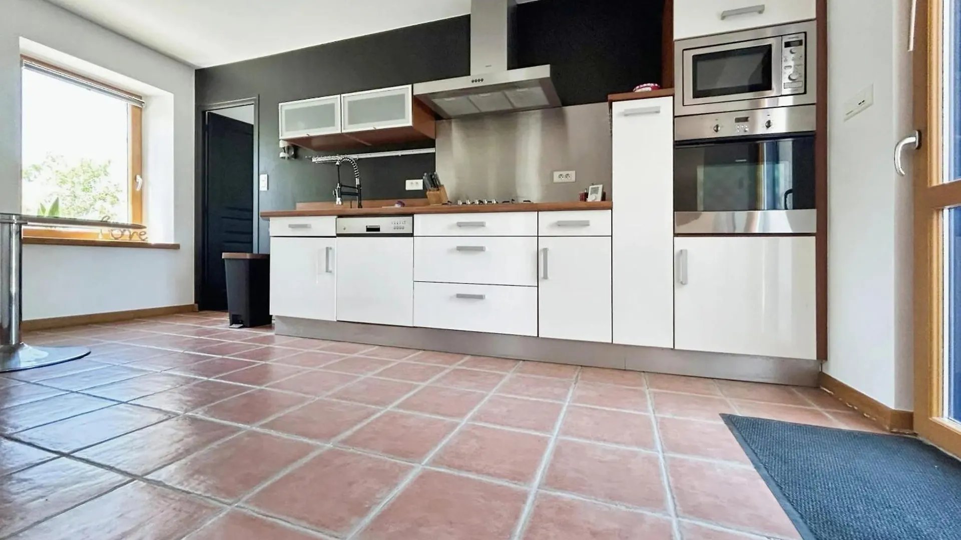 Holiday home Maison Familiale Chaleureuse A Saint-Evarzec Avec Terrasse