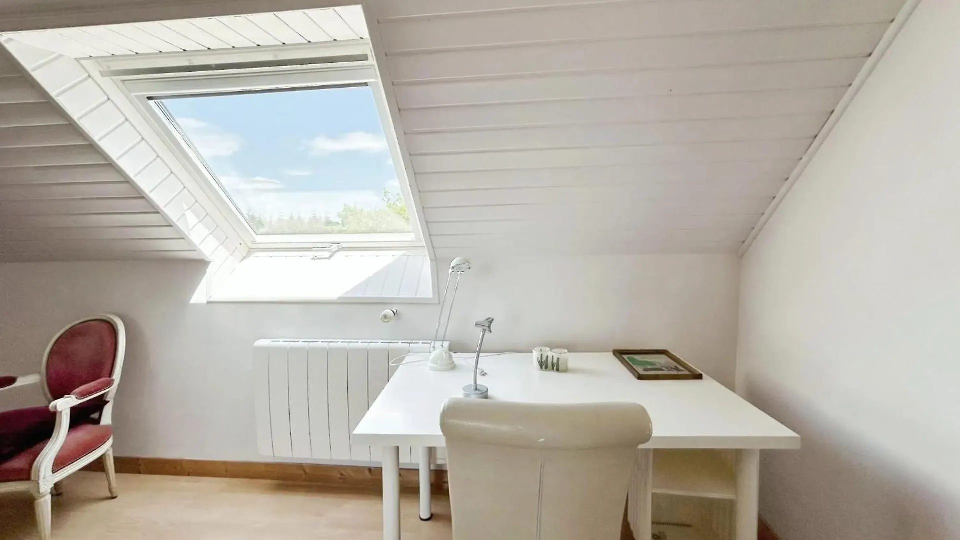 Holiday home Maison Familiale Chaleureuse A Saint-Evarzec Avec Terrasse